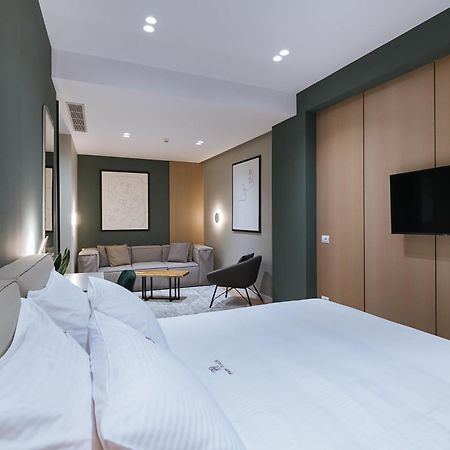 Park Plazza Hotel Korce Room photo
