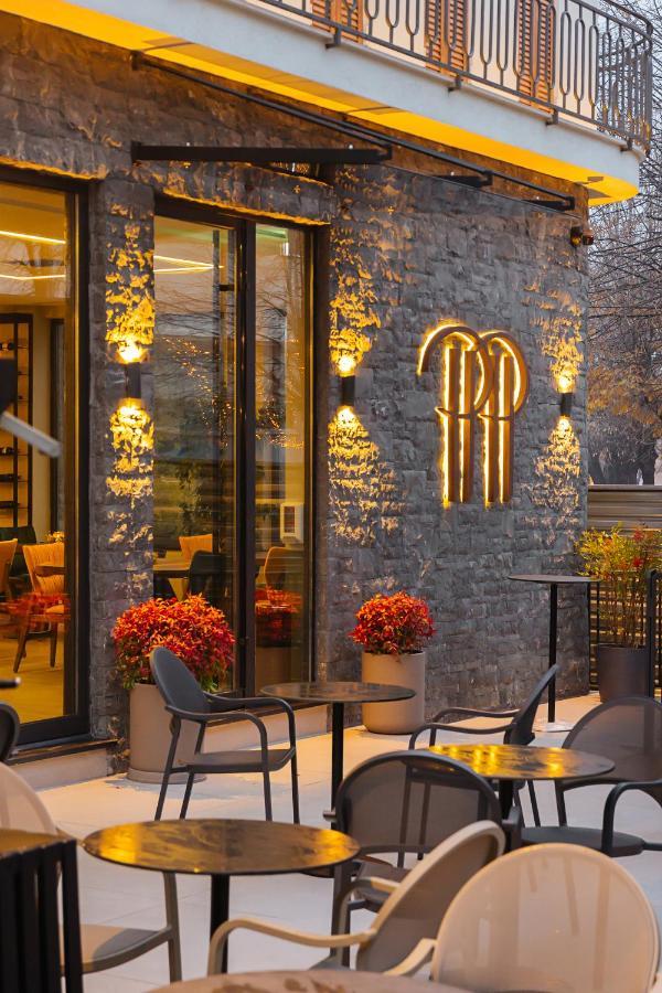 Park Plazza Hotel Korce Exterior photo