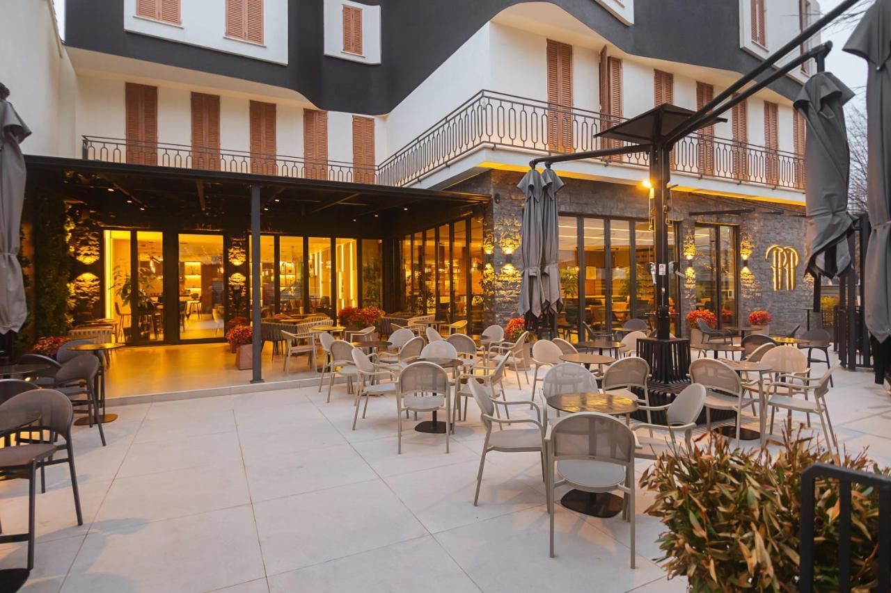 Park Plazza Hotel Korce Exterior photo