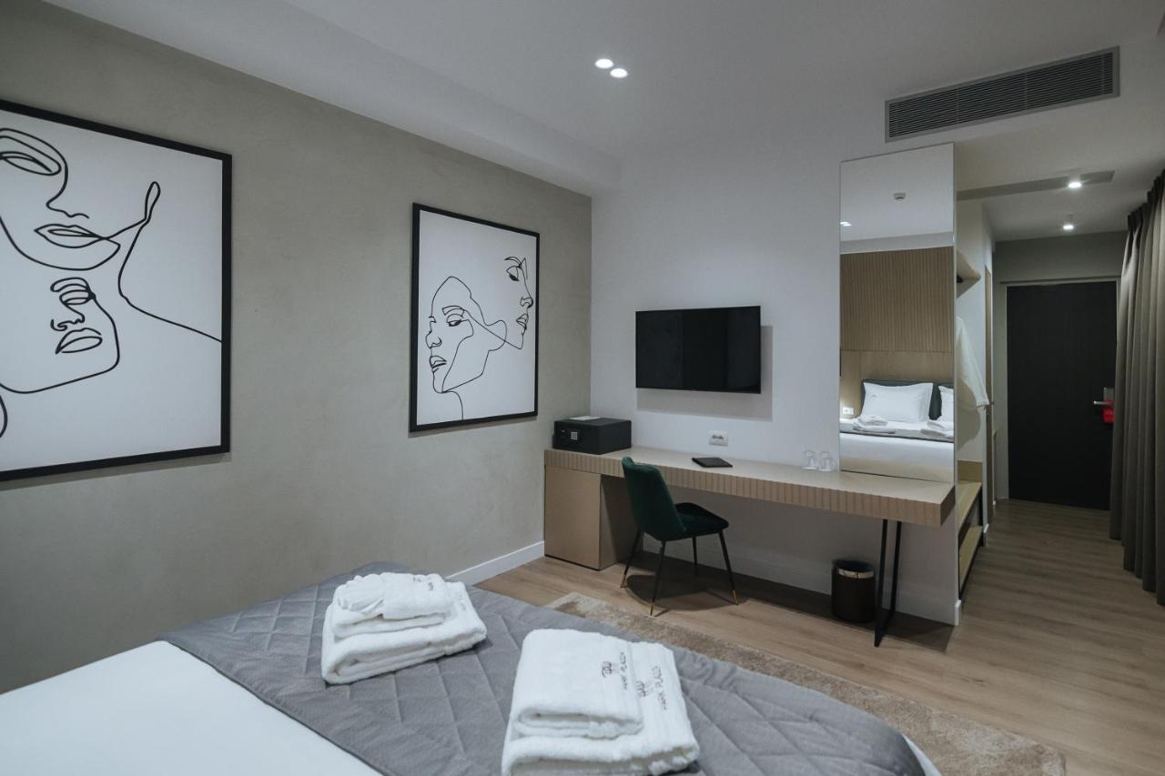 Park Plazza Hotel Korce Exterior photo
